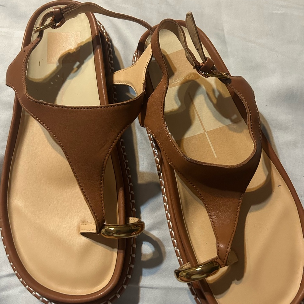 Dolce Vita Brown and Gold Sandals T-Strap Design